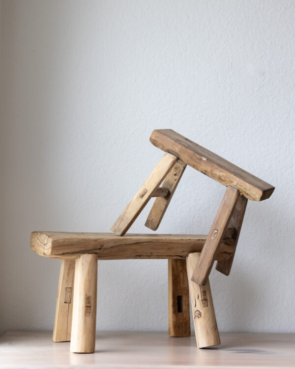 Tabouret en bois vintage – Image 3