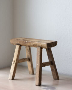 Tabouret en bois vintage